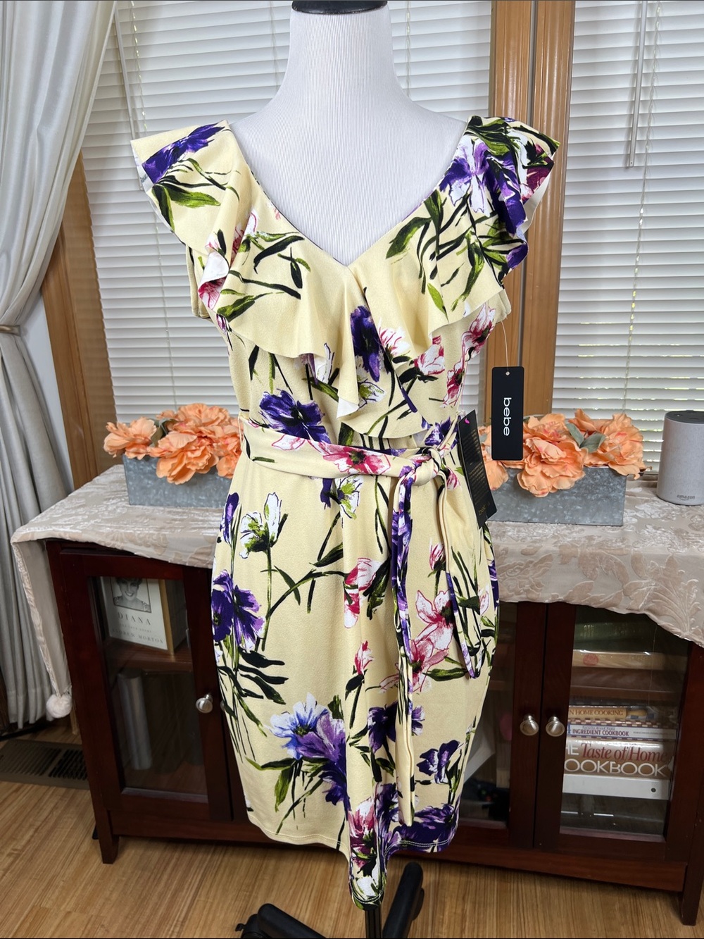 Printed Ruffle Sleeve Scuba Dress Size Large NWT - Picture 3 of 7